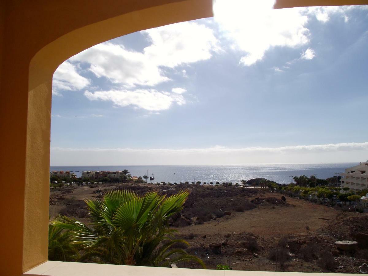 Parque Tropical I Apartment Los Cristianos  Exterior photo