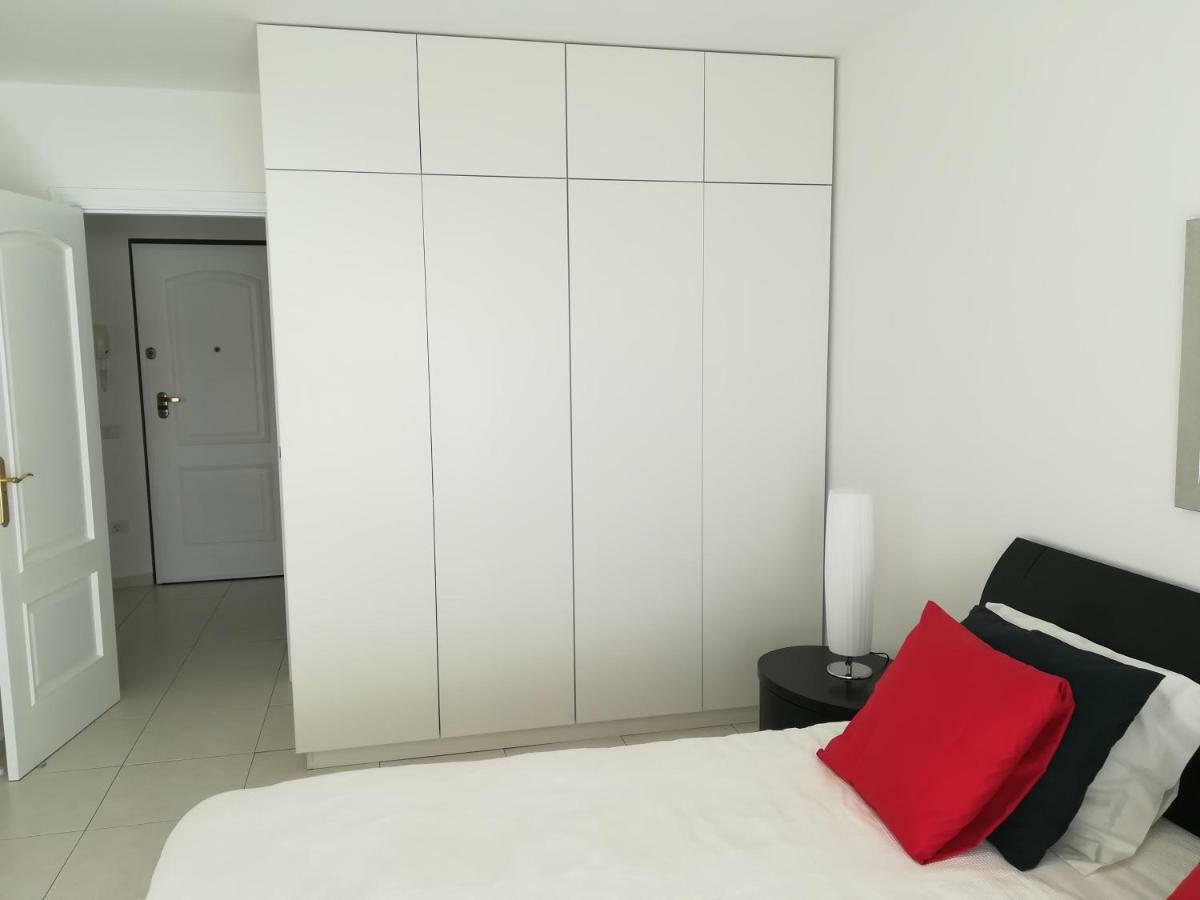 Parque Tropical I Apartment Los Cristianos  Exterior photo
